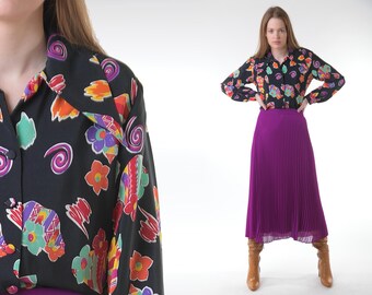 Blusa estampada abstrata vintage anos 00 preta vermelha com botões abstrato grunge anos 90 Y2K arco-íris boho desleixado preppy hipster anos 1990 camisa pequena média