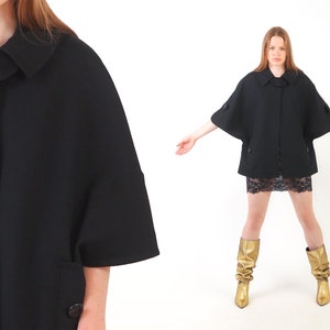 Black Cape Vintage 90s GUESS Poncho 60s Mod Jackie O Gogo Buttoned Up Boho Peacoat Cocktail 1990s Party Shawl Collared Short Coat S M L