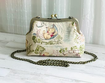 Winnie the Pooh Friend Crossbody Bag with Aluminum Chain Strap Kiss Clasp