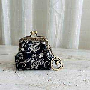 Rustic Rose Floral Design Small Coin Purse Wallet with Keychain / key chain and Hook