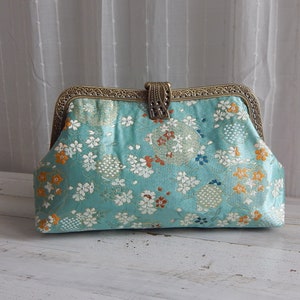 Blue Embroidery Silk Floral Clutch Purse Wallet / Crossbody Aluminum Chain Strap