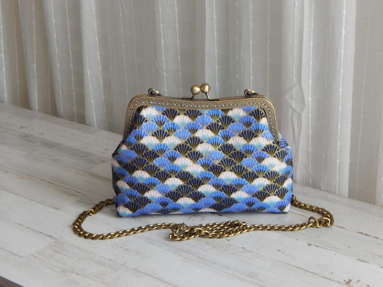 Sac à Main Porté épaule HAIYU En Cuir Rouge - Taille Large - Neuf Avec étiquettes - Magnifique Et Voyant
