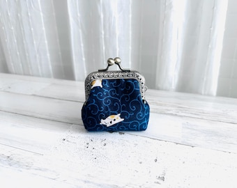 Cat Small Coin Purse: Japanese style with Kiss Lock
