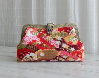 Red Japanese Style Floral Design Clutch Wallet Purse / Crossbody Aluminum Chain Strap