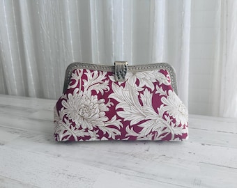 William Morris Clutch Purse: Oxford Holiday Floral with/without Aluminum Chain Strap