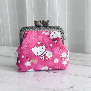 Hello Kitty Coin Purse: Cat Lock Floral Wallet