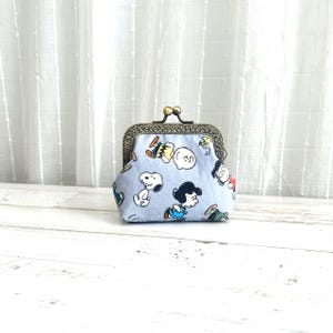 Snoopy Charlie Brown Design Coin Purse Wallet with Kiss Clasp