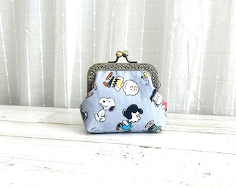 Snoopy Charlie Brown Design Coin Purse Wallet with Kiss Clasp