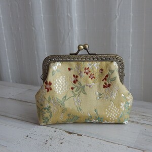 Gold Embroidery Floral Wallet Card Holder with Kiss Clasp