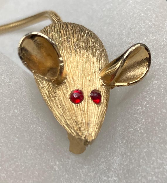 Mouse pin, Vintage mouse pin red eyes, Mouse pin move… - Gem