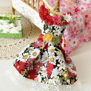 Dollhouse miniature dress,  Scale 1: 12