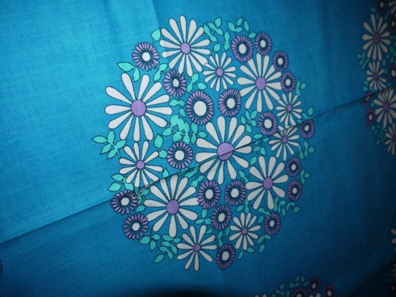 1970s Vintage Fabric Scandinavian Craft RETRO Design Colorful Flower