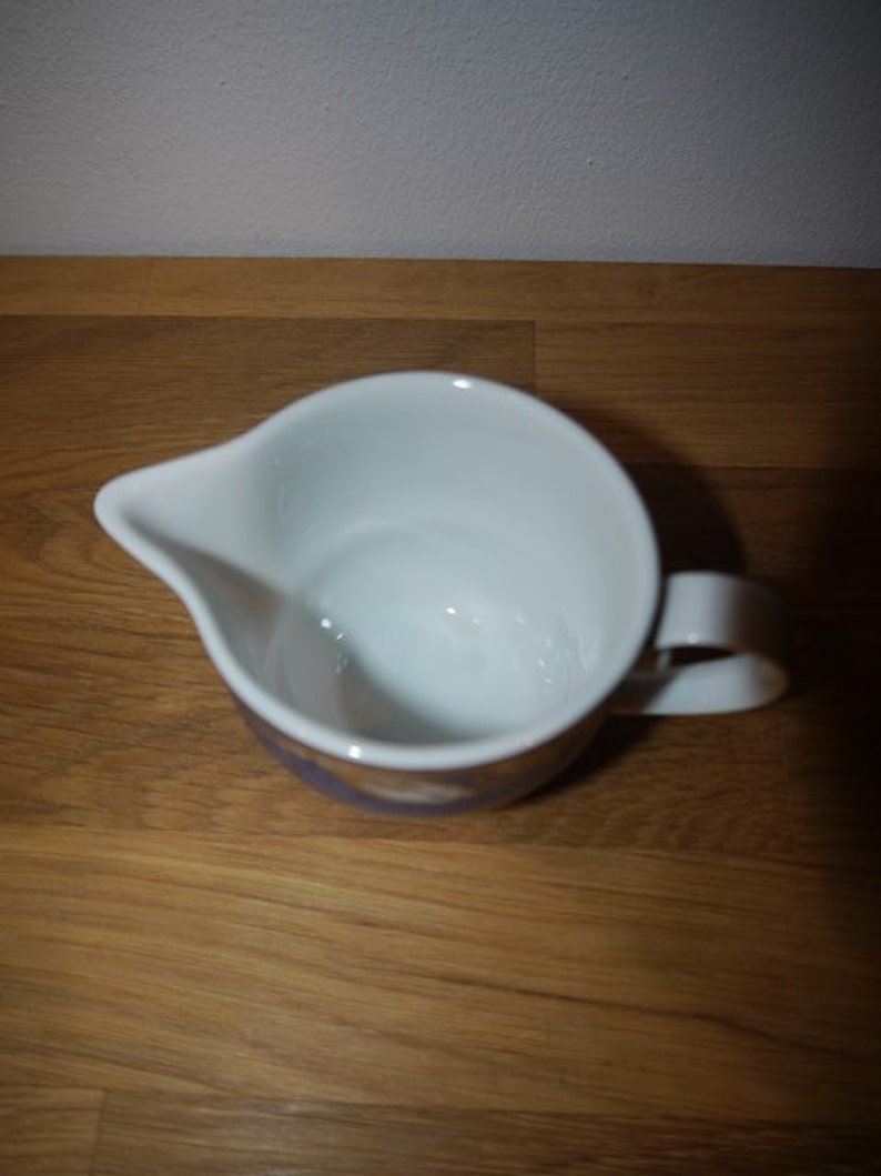 Creamer- Denmark 1990 -Unused Blue Magnolia Royal Copenhagen