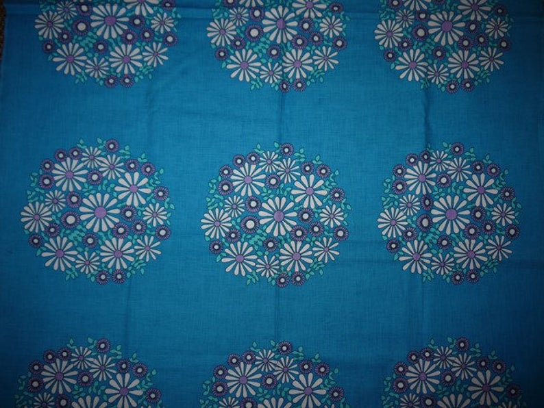 1970s Vintage Fabric Scandinavian Craft RETRO Design Colorful Flower