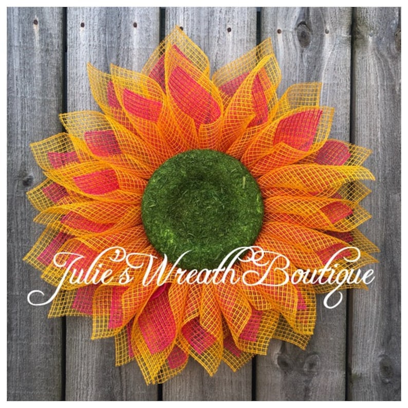 Wreath Tutorials, Flower Collection Tutorial, Video Tutorial, DIY Wreath Tutorial, Flower Wreath Tutorial, Julie's Wreath image 9