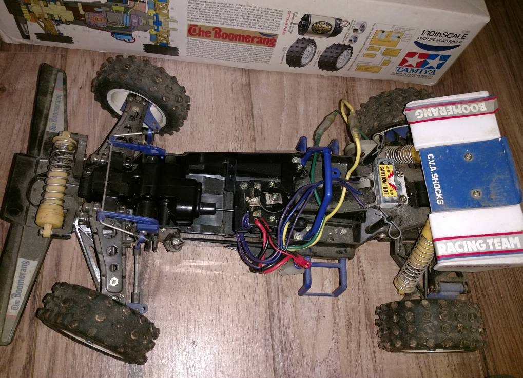Vintage Tamiya Boomerang 1/10 5855 RC Buggy With Box and Vintage Tamiya Boomerang 1/10 5855 RC Buggy With Box and