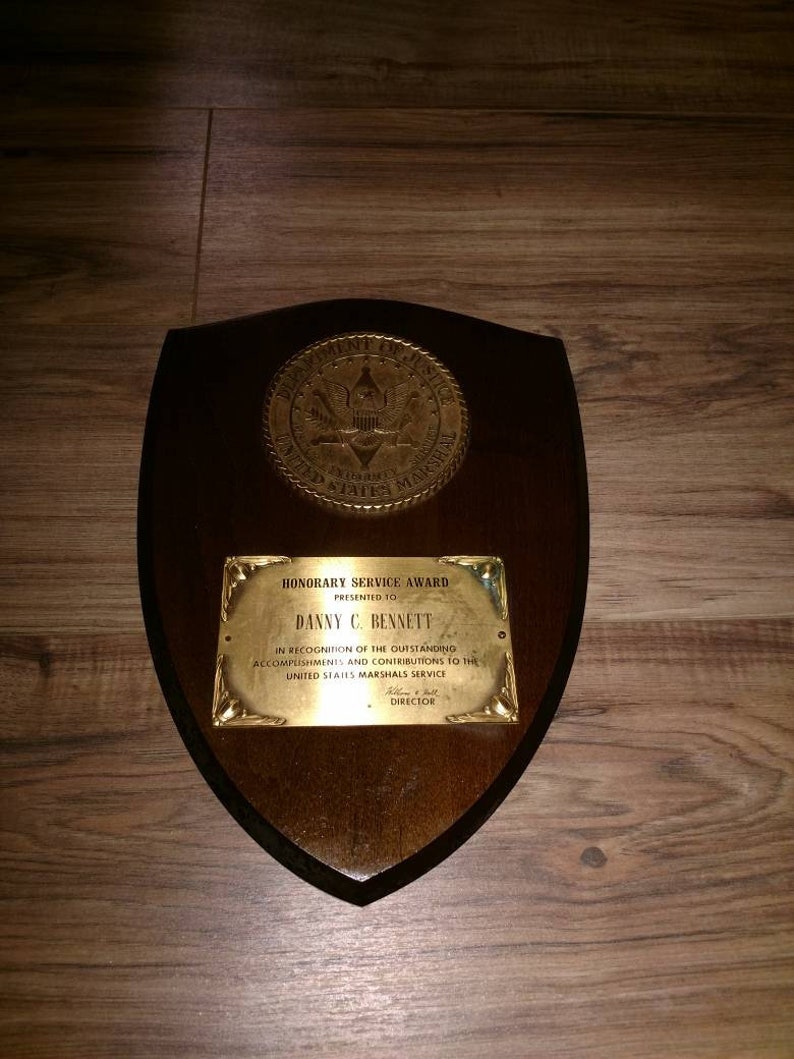 Vintage US Marshals Honorary Service Award Plaque - Etsy