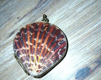vintage shell trinket box pill box etc