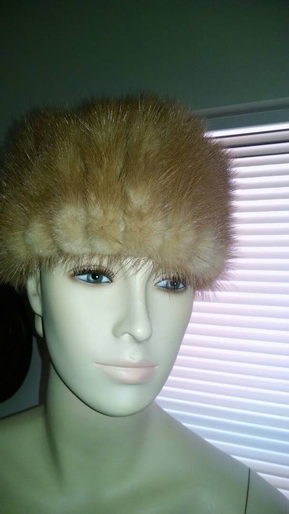 Vintage pill box hat genuine mink fur. Designed by