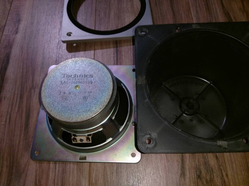 Technics SB G800 7 in midrange with enclosure