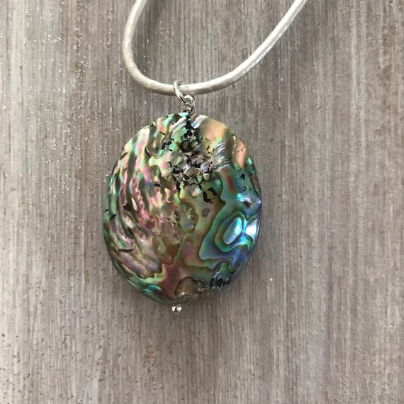 Green Abalone Shell Necklace, Natural Sea Shell Pendant, Beach Jewelry Gift  - Etsy