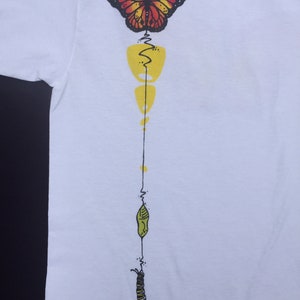 Youth Monarch Butterfly T-shirt in Gray or White imagem 8