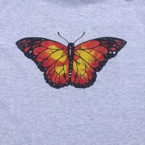 Youth Monarch Butterfly T-shirt in Gray or White imagem 4