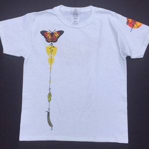 Youth Monarch Butterfly T-shirt in Gray or White imagem 6