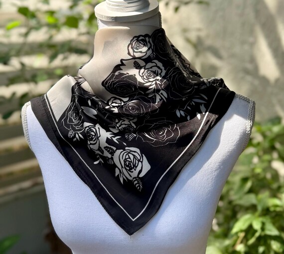 BLACK ROSE - Monochrome Floral - Silk Blend Head Neck Scarf  display picture 2