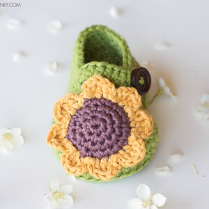 Crochet Pattern // Beginner Easy Newborn Flower Booties Toddler Mary Jane Strap Slipper Shoes // Sunflower Baby Booties Pattern PDF image 3