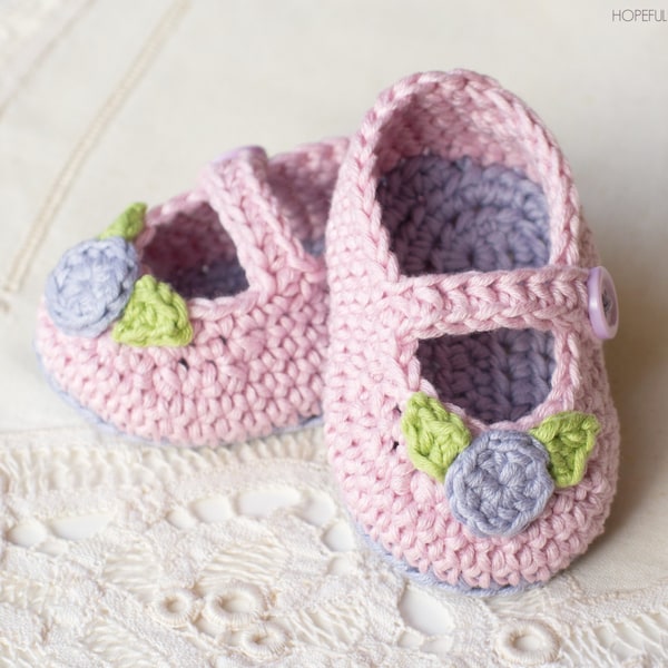 Crochet Pattern // Beginner Easy Newborn Flower Toddler T-Strap Slipper Shoes // Mary Jane Rosebud Baby Booties Pattern PDF