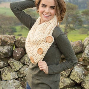 CROCHET PATTERN Basic Chunky Button Scarf image 3