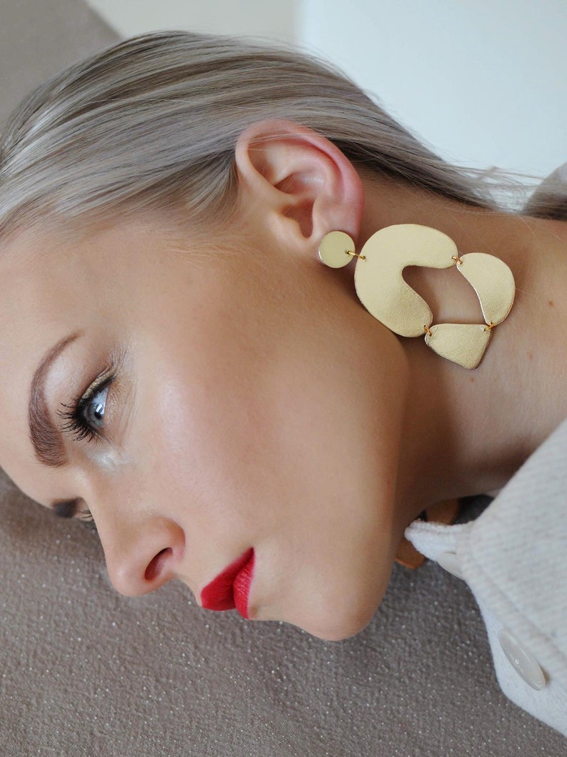 Elise earrings image 4