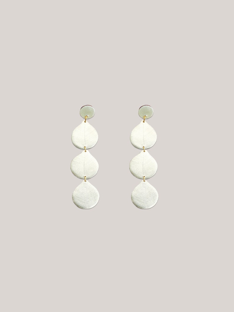 Madeleine earrings image 1