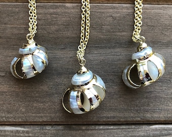 Gold Plated Turban Shell Necklace: Beach Wedding Jewelry