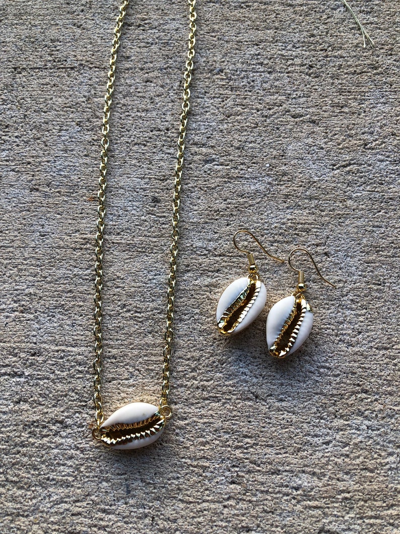 Small Shell Jewelry Set Beach Lover Mermaid Jewelry Bridesmaid Gift Summer Jewerly Set Gift Mom Beach Wedding Jewelry Boho Gift Set