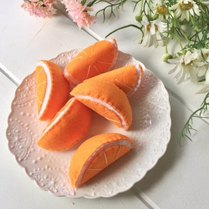 Felt play food, orange, felt food, fruit toys, orange slice, pretend play, healthy food, play kitchen, Montessori, market toys, healthy
