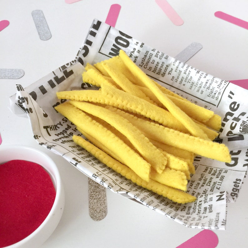 Felt Food, Fries and Sauce, Potato Fries, French Fries, Skinny Fries, Tomato Sauce, Ketchup, Pretend Play Food, Play Kitchen image 3