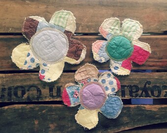 Set of 3 Patches, Flower Patches, Slow Stitch Patches, Junk Journaling, Handmade Patches, Shabby Patches, Vintage Quilt Patches, Appliques