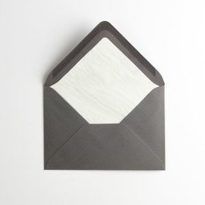 Deluxe Briefumschlag "schiefergrau" DIN-C6 / Postkartenumschlag / Kuvert / Stabil / Hochwertig / Innenfutter