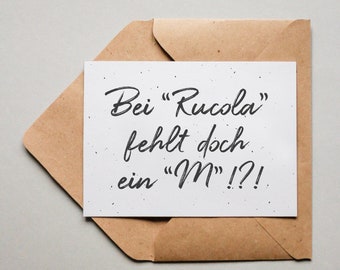 Tarjeta de diseño "En "Rucola" una "m"!?" / Typo / Tarjeta de felicitación / Postal / Tarjeta de regalo / Impresión de arte