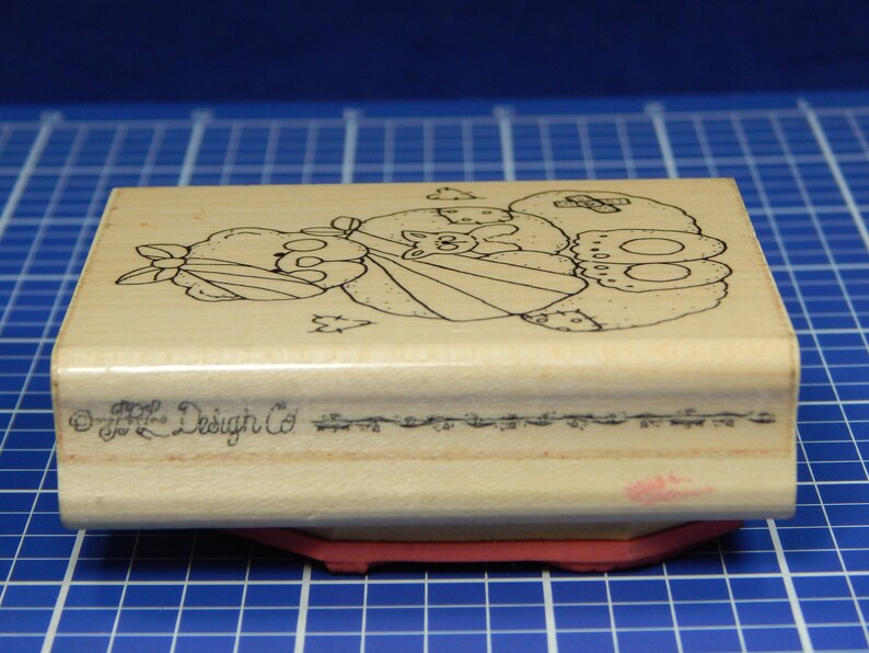 JRL Design Co BANDAGED BEAR Mounted Rubber Stamp