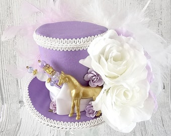 Light Purple and White Kentucky Derby Horse and Roses Medium Mini Top Hat Fascinator, Alice in Wonderland, Mad Hatter Tea Party, Derby Hat