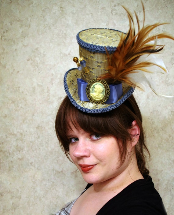 Oxblood Wine Red Tribal Feather Large Mini Top Hat  display picture 2