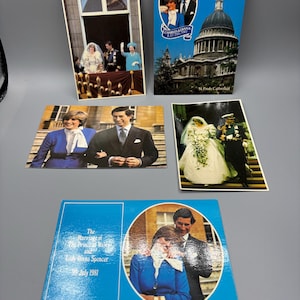 Lot de cinq TRH Prince Charles (tel qu'il était alors) Cartes postales du mariage royal du roi Charles et de la princesse Diana