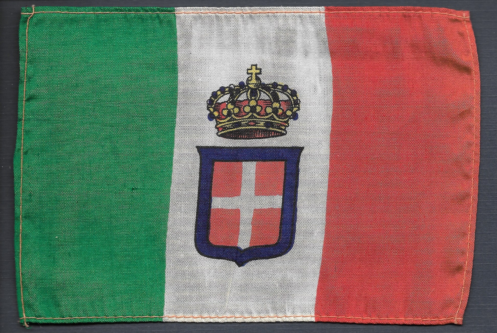 Königreich Italien, Nationalflagge und Ensign 1848 bis 1946 4 x 6 Seide  Vintage ca. 1914 Pan Pacific Exposition original, als neu - .de