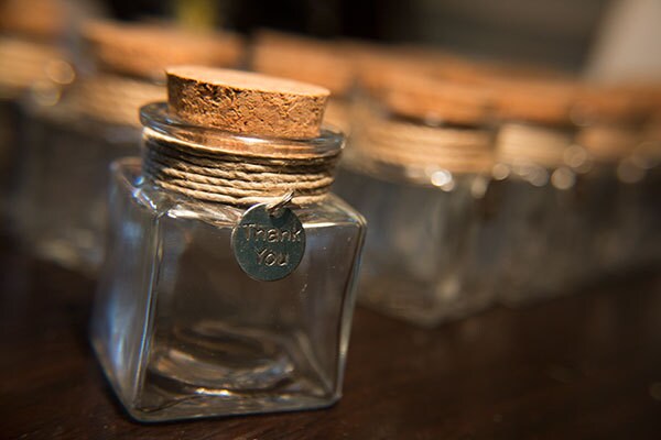  Leinuosen 48 Pcs 4oz Favor Jars Wedding Glass Jars