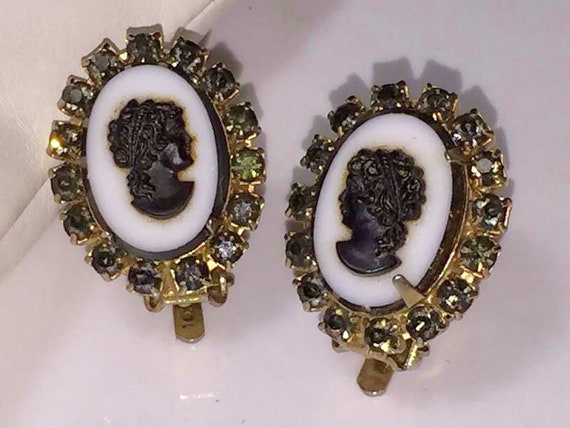 Newhouse Black Rhinestones & White Glass Cameo Cl… - image 2