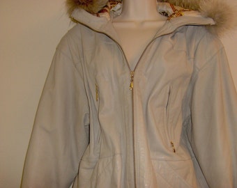 Made By Johnny MBJ WJC2068 Womens Inner Fur Lined Military Anorak Parka Jacket Detachable Hood Fur Trim S Mocha Made By Johnny MBJ WJC2068 Womens Inner Fur Lined Military Anorak Parka Jacket Detachable Hood Fur Trim S Mocha