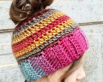 Ponytail Hat Crochet *PATTERN* Messy Bun Beanie Pattern. FREE bonus Crochet Pattern with purchase. Toboggan Crochet Pattern